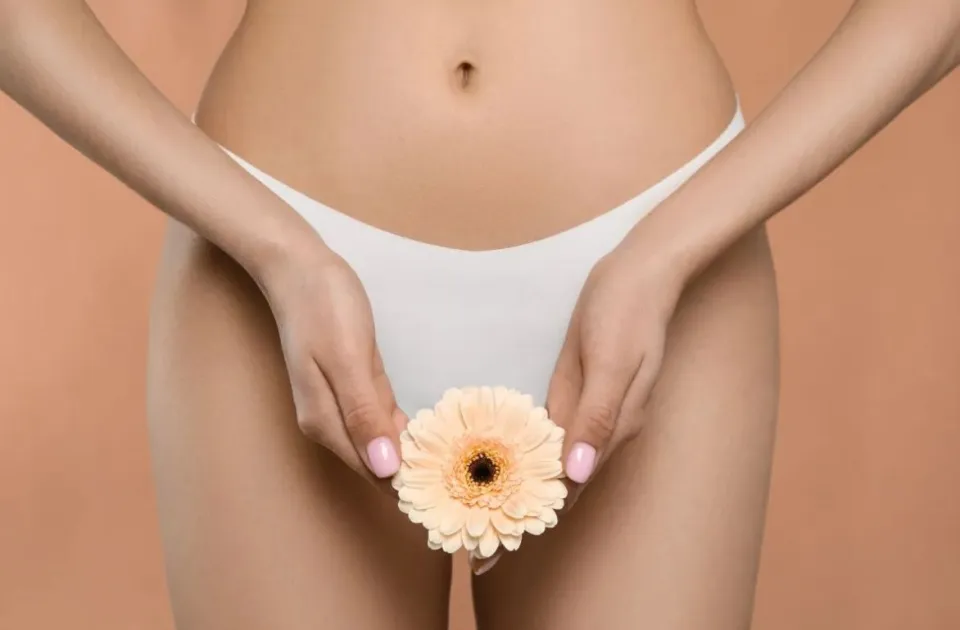Tratamento de Clareamento e Preenchimento Íntimo na Cairós Prime Clinic